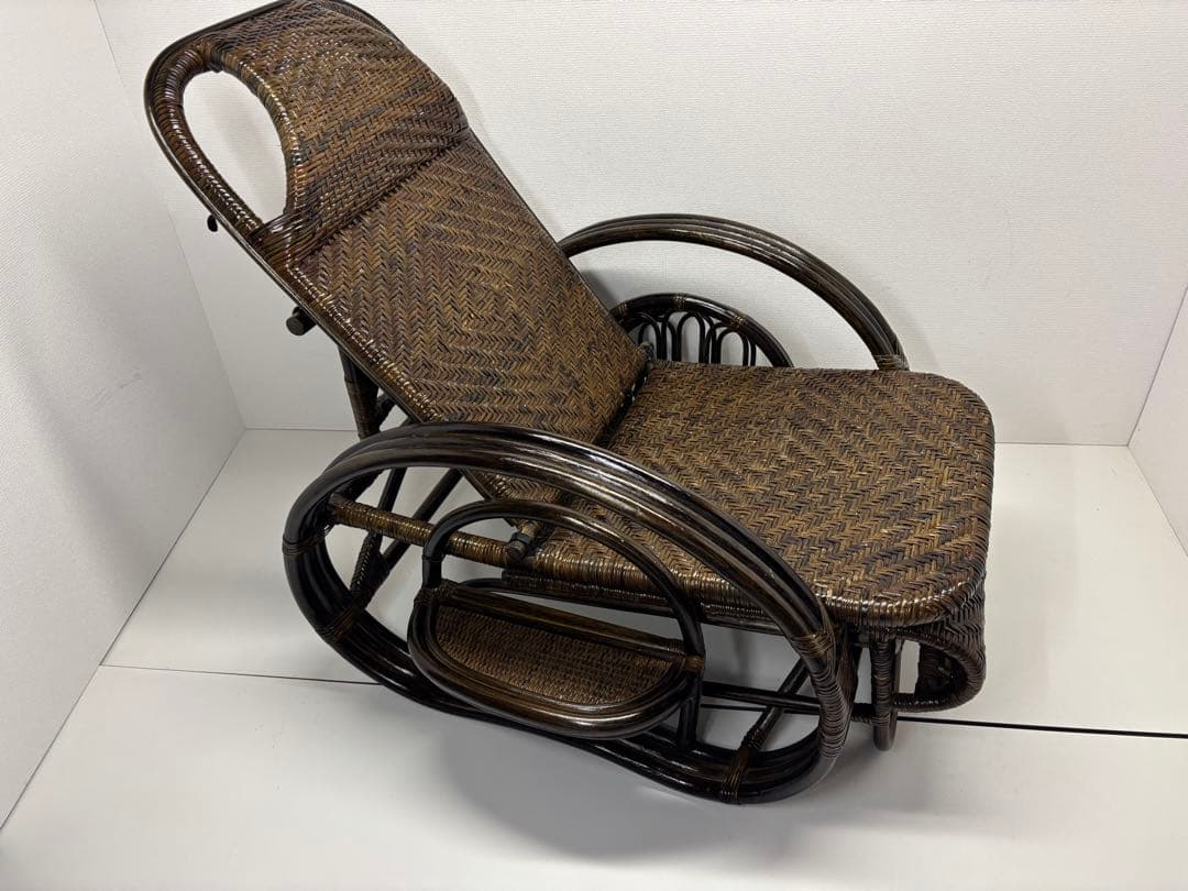 籐 三ツ折寝座椅子 ラタン マガジンラック フットレスト　座椅子