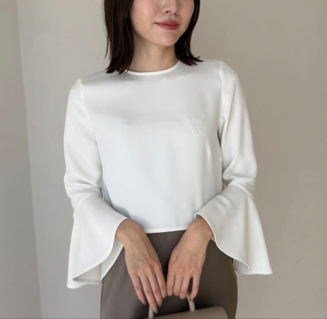anuans アニュアンス★フレアスリーブ ブラウス ホワイト