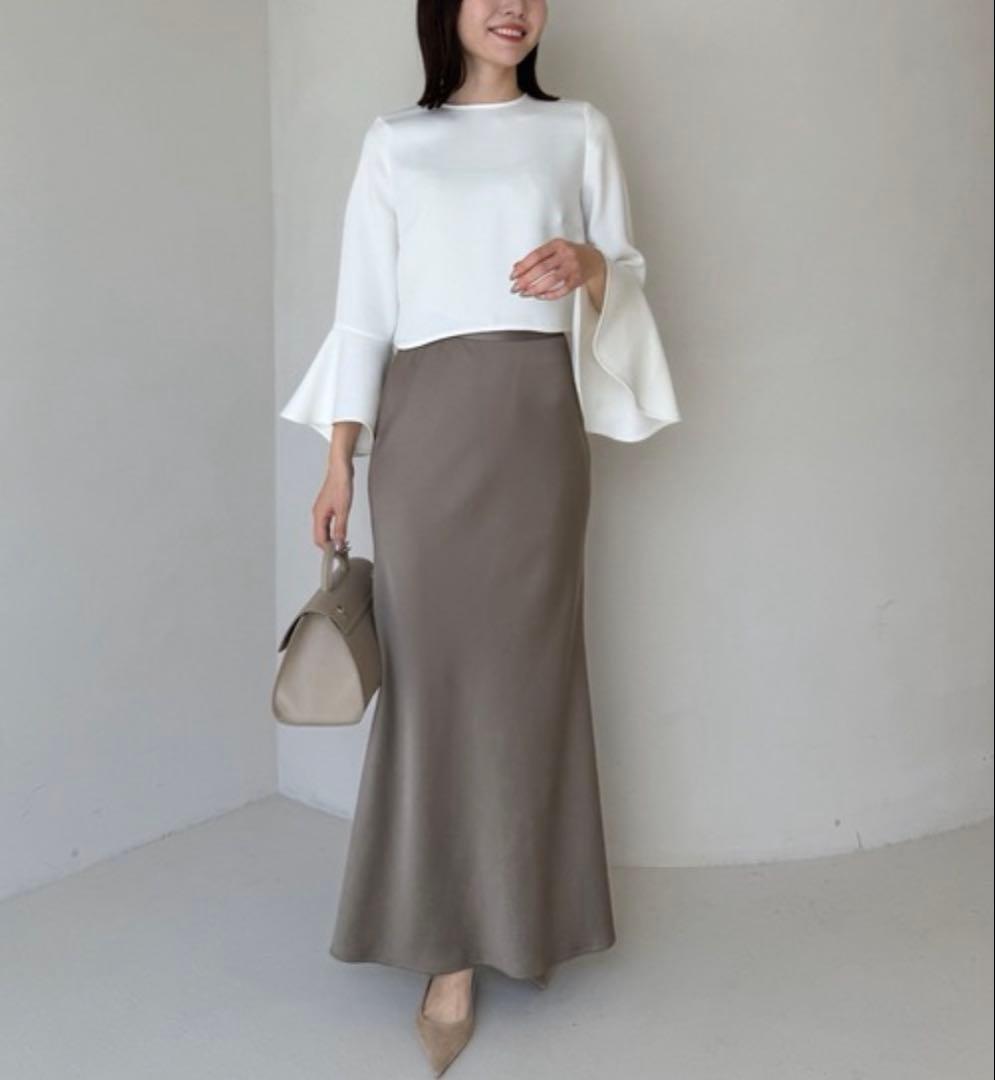 anuans アニュアンス★フレアスリーブ ブラウス ホワイト