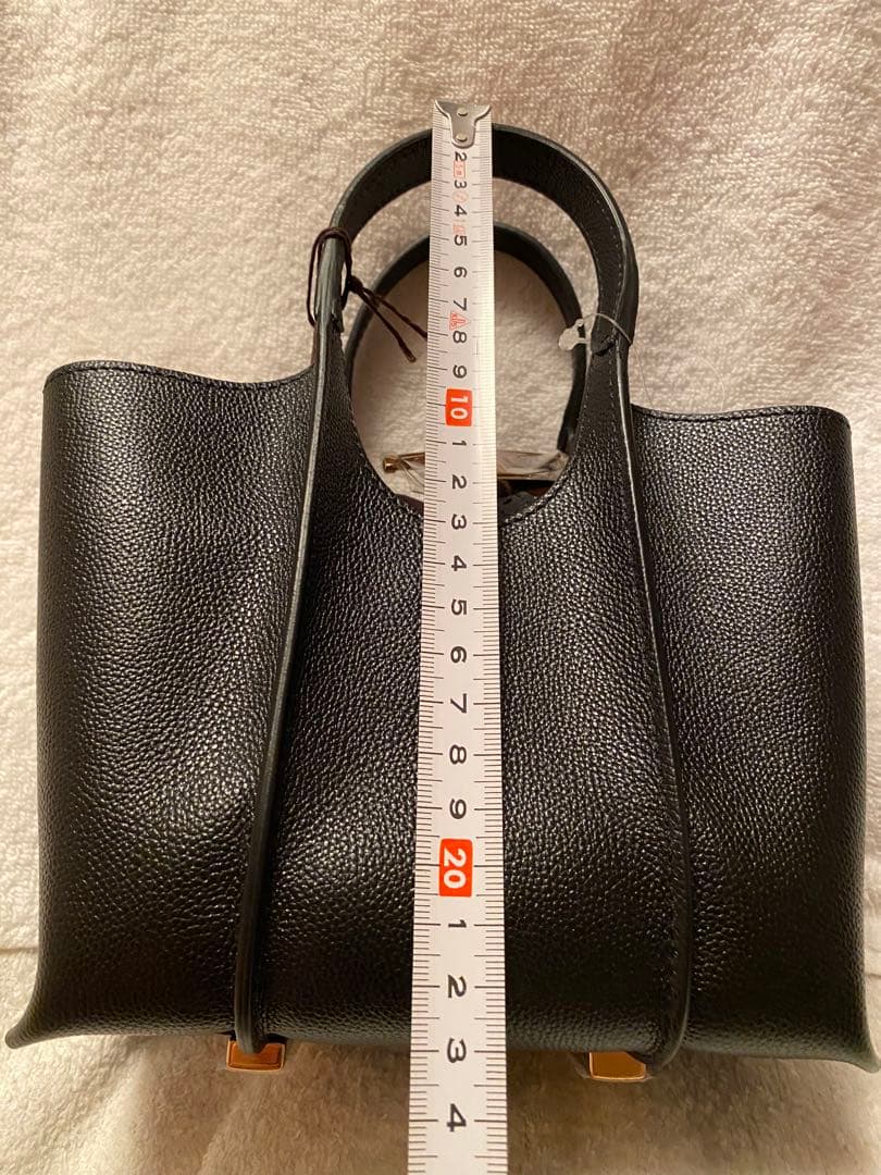 価格変更！金額&掲載期間変更！TOD'S 黒 レザー バッグ マイクロ