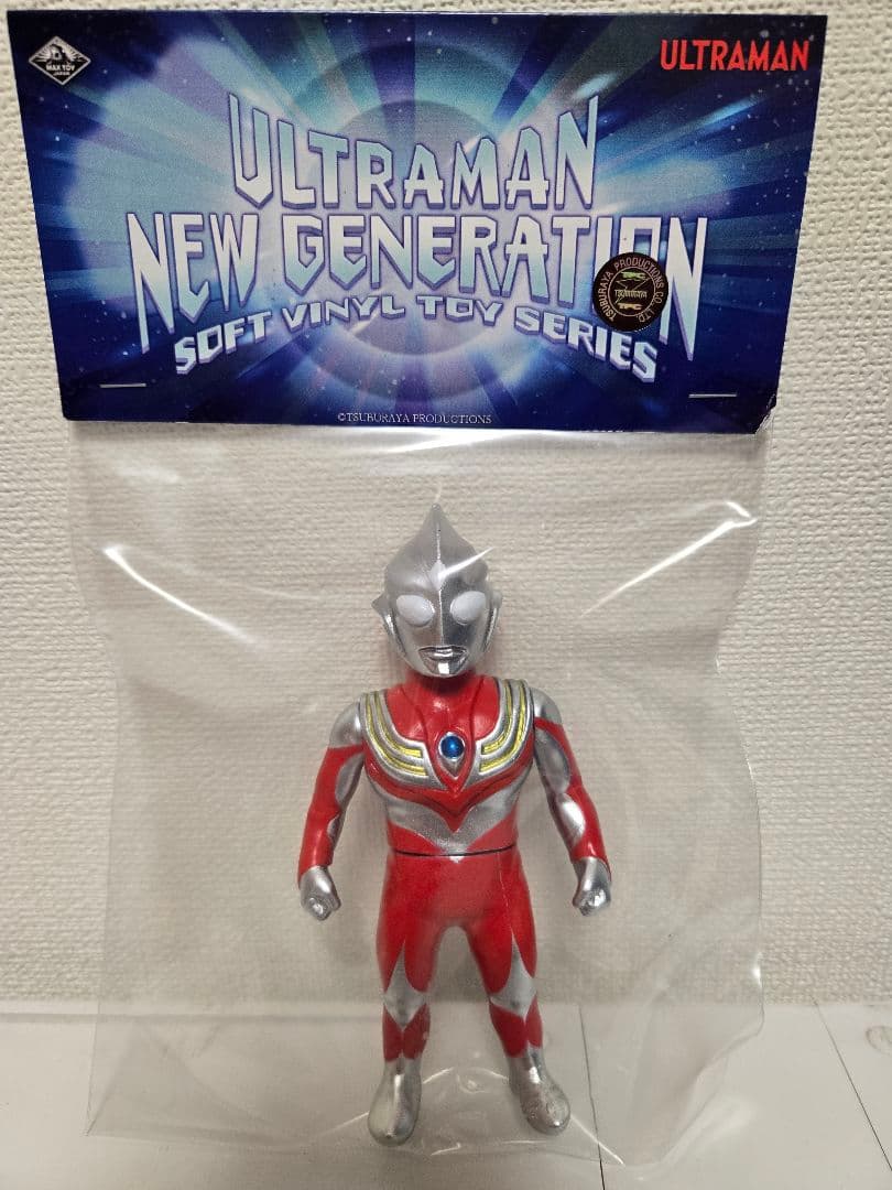 も*ん様 MAXTOY ウルトラマン ティガ パワータイプ 赤 ソフビ TTF