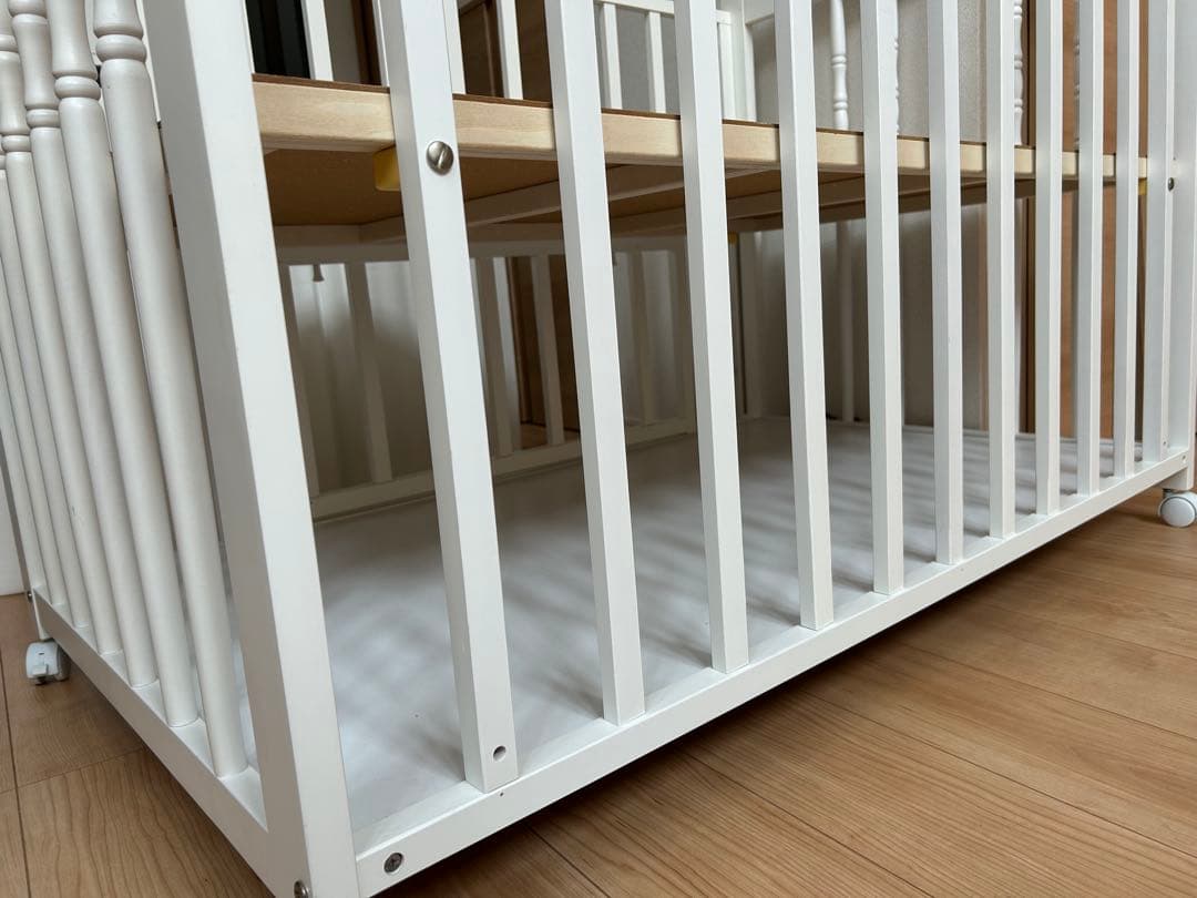 石崎家具　スリーピー　エリーゼ　ホワイト⭐️ベッドガード布団、バウンサー、沐浴槽付