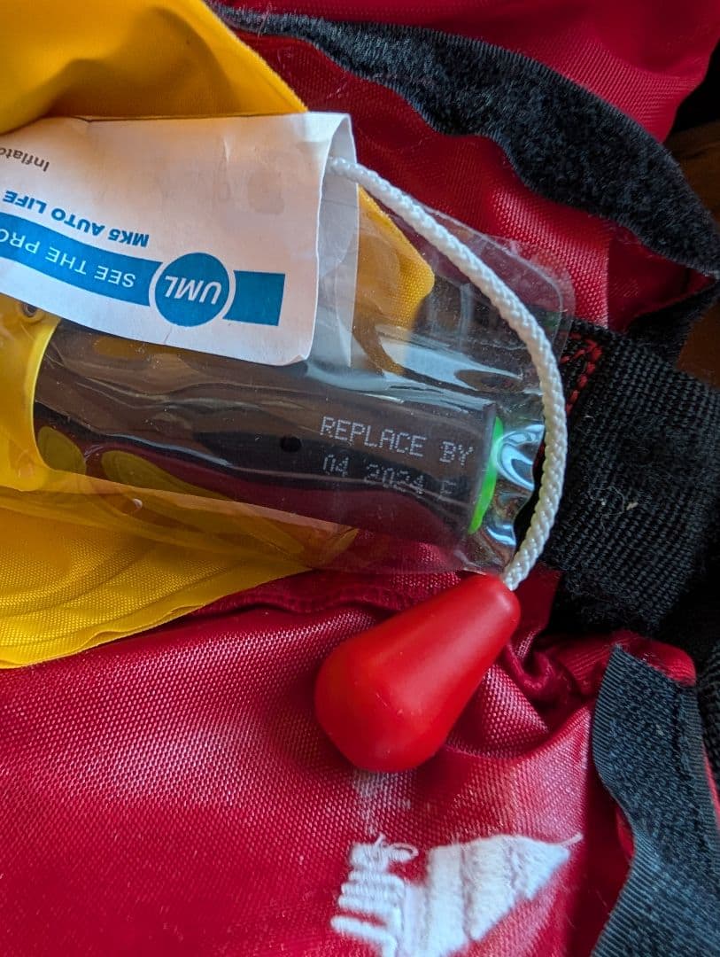 ダイワ ライフジャケット DF-2608 (膨張式) TYPE A 中古