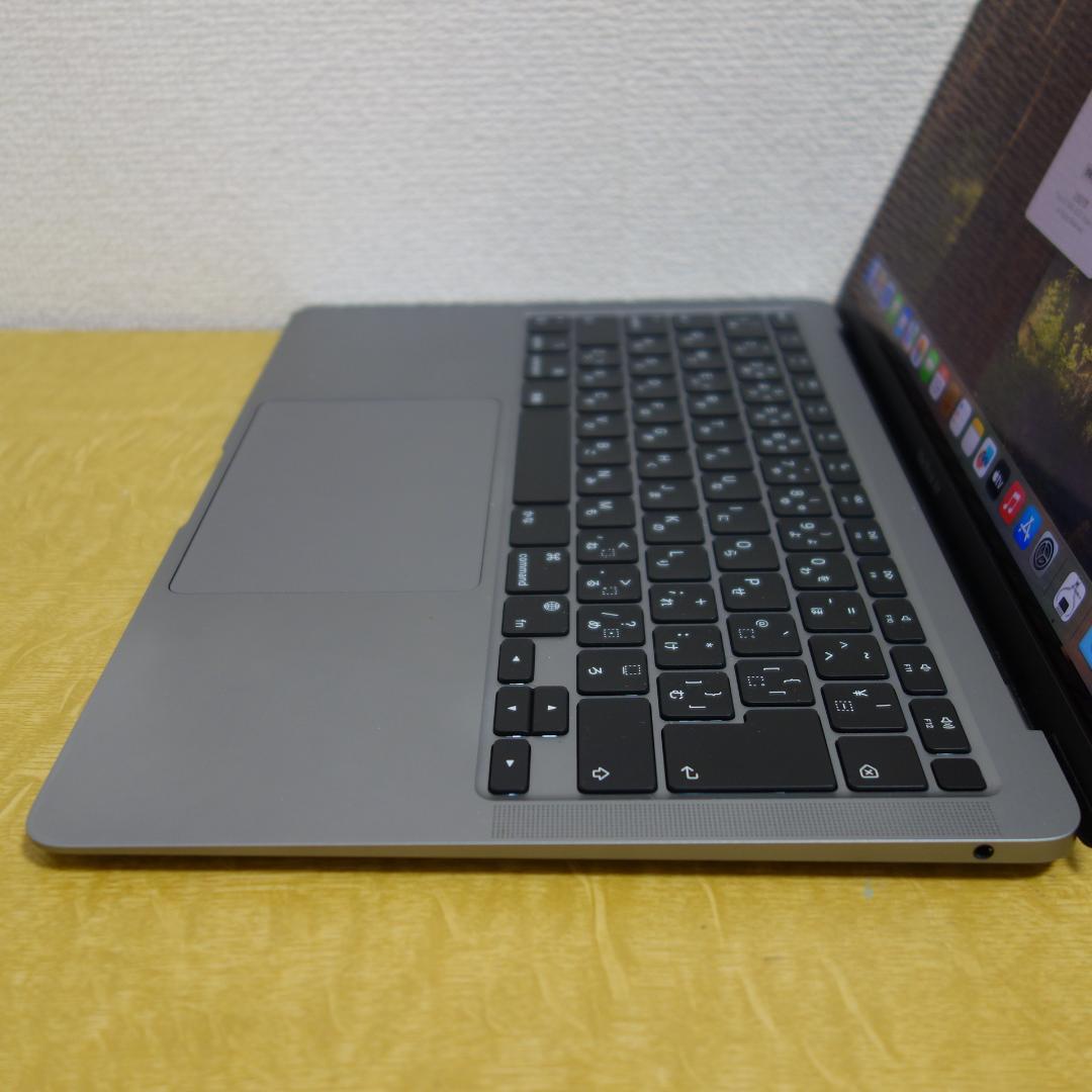 270）MacBook Air 2020 Apple　M1/8GB/SS256G