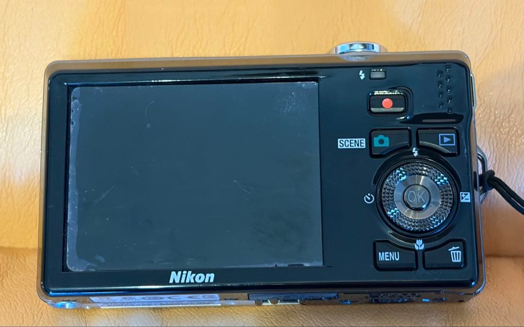 デジタルカメラ Nikon complex s6000