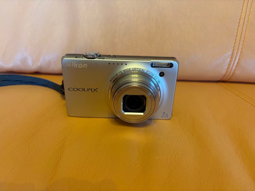 デジタルカメラ Nikon complex s6000