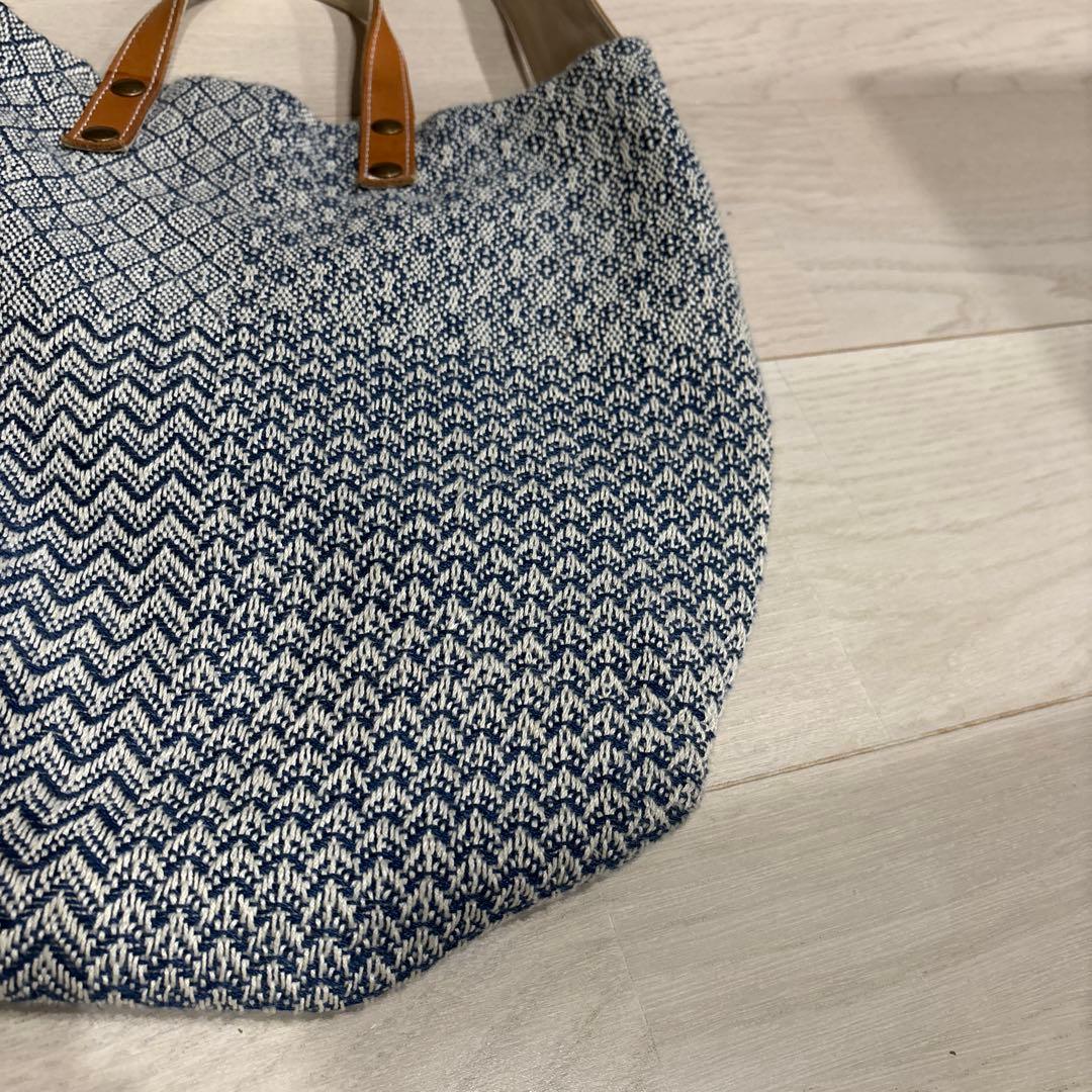 2/3限定価格trois temps トロワトン　手織り2WAYバッグ　北欧