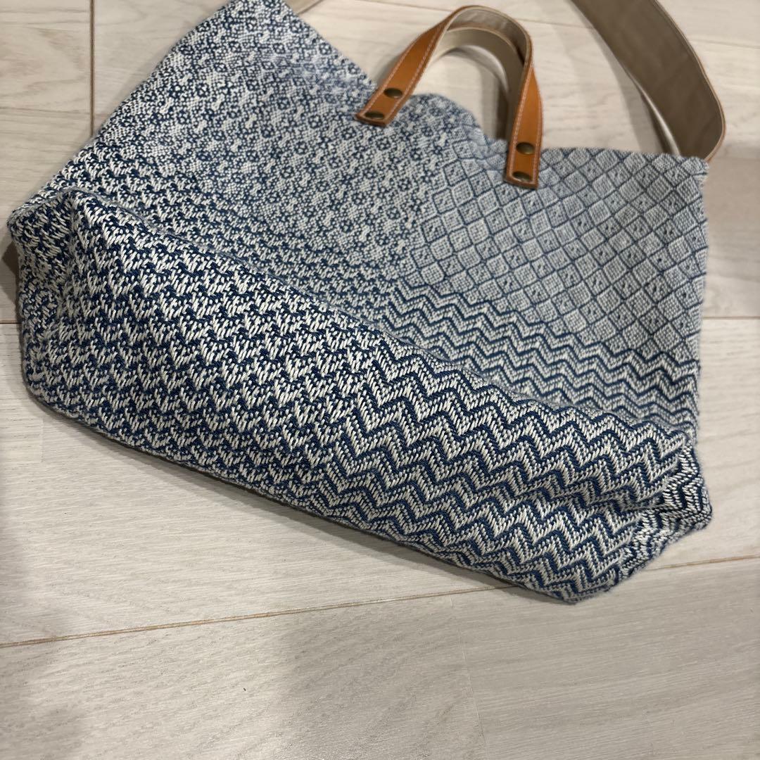 2/3限定価格trois temps トロワトン　手織り2WAYバッグ　北欧