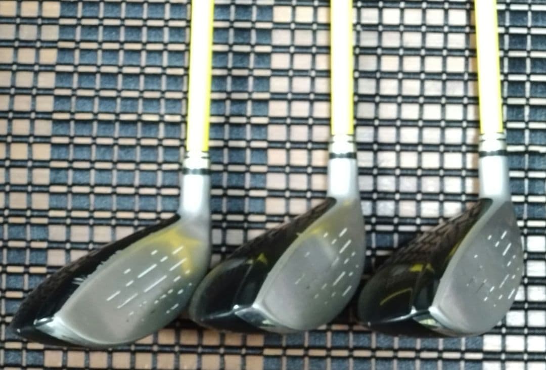 ゼクシオ8 UT＃3.4.5 フレックス：SR イエロー カラーカスタム