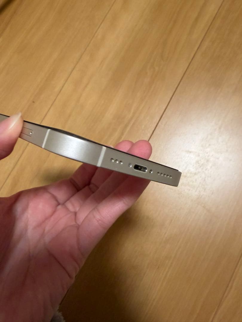 iPhone13 128G スターライト　SIMフリー　ケーブル付