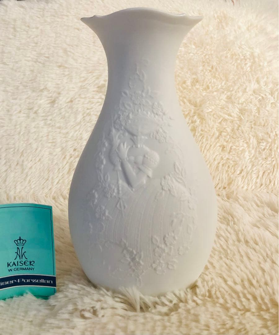 カイザー花瓶 高い芸術性 西ドイツ製Ak kaiserヴィンテージ陶器の白い花瓶