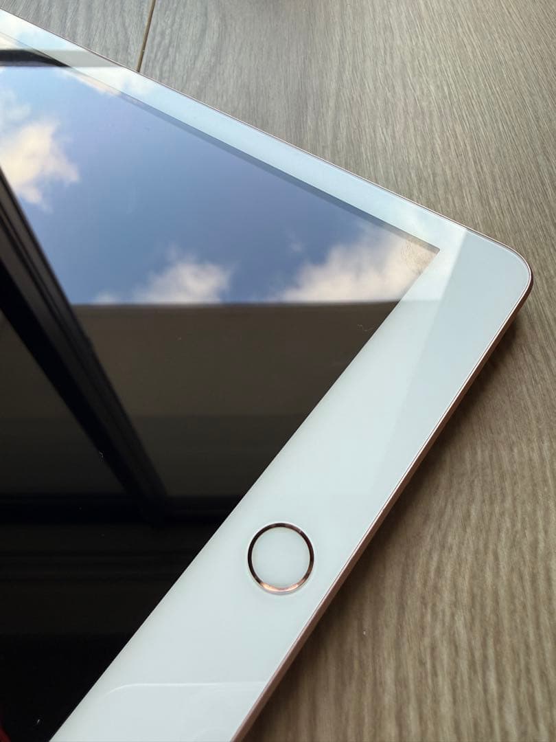 iPad本体 Apple iPad 6 Wi-Fi 128GB Gold