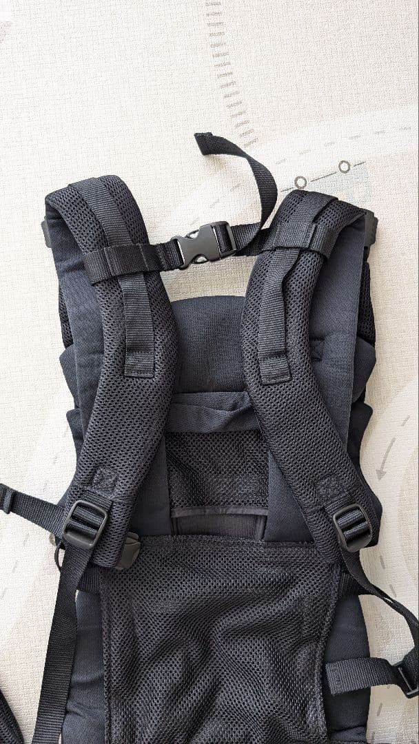 アップリカ ラクリス 抱っこひも ブラック