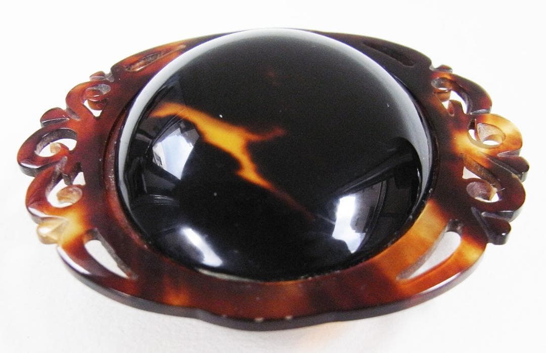 ★鼈甲（べっ甲）無垢・大きめブローチ★未使用★　鼈甲保証★　未使用品・新品★