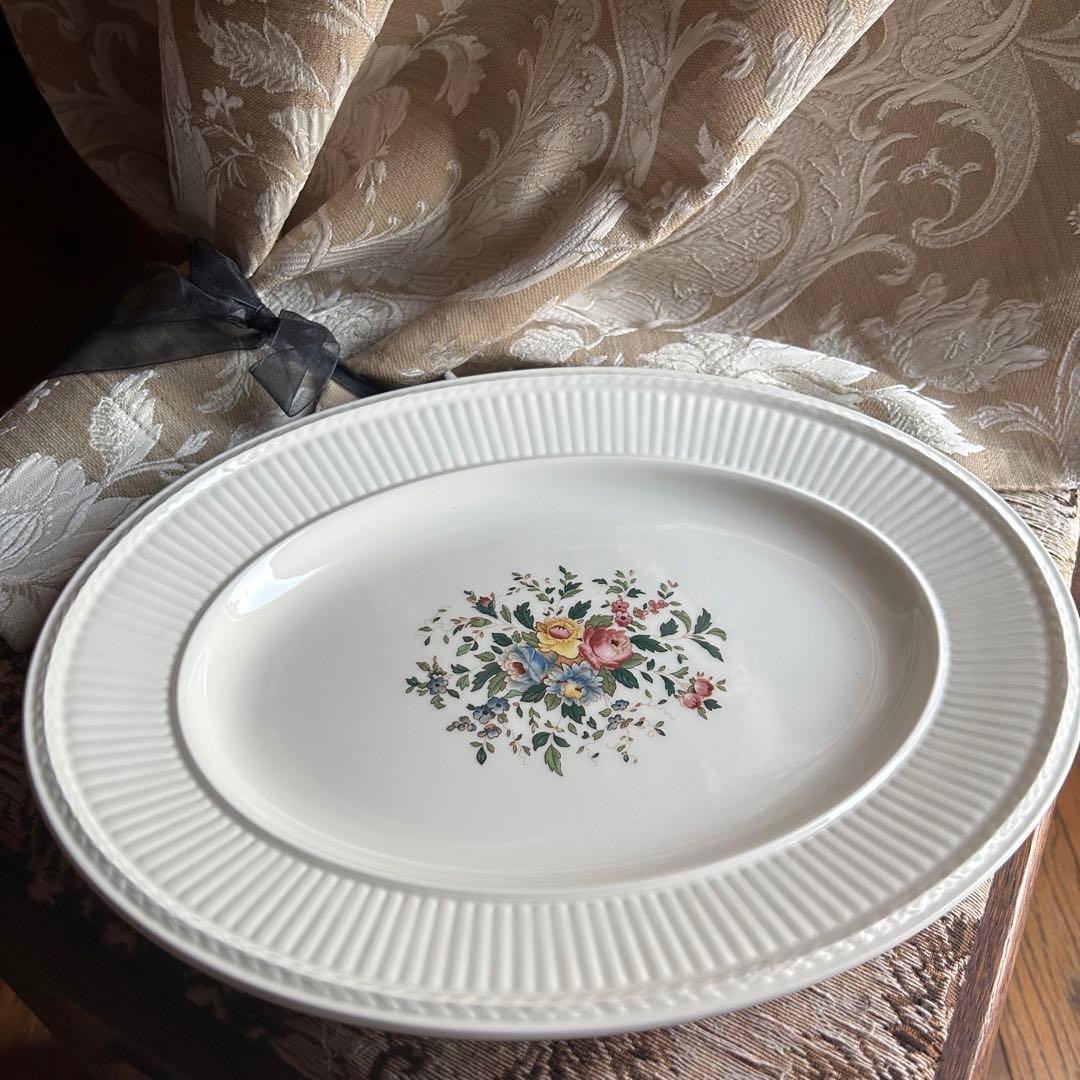 美品 英国製  Conway 英国の伝統美が息づく器 2枚