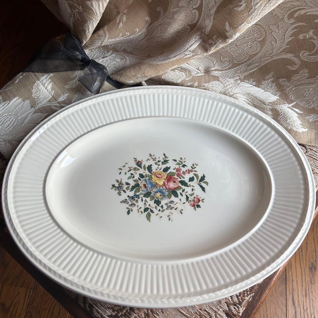 美品 英国製  Conway 英国の伝統美が息づく器 2枚