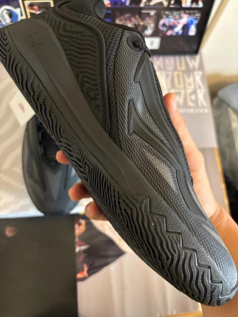 ば*ン様 今年もお世話になりました。ANTA KAI Speed2　US9.5