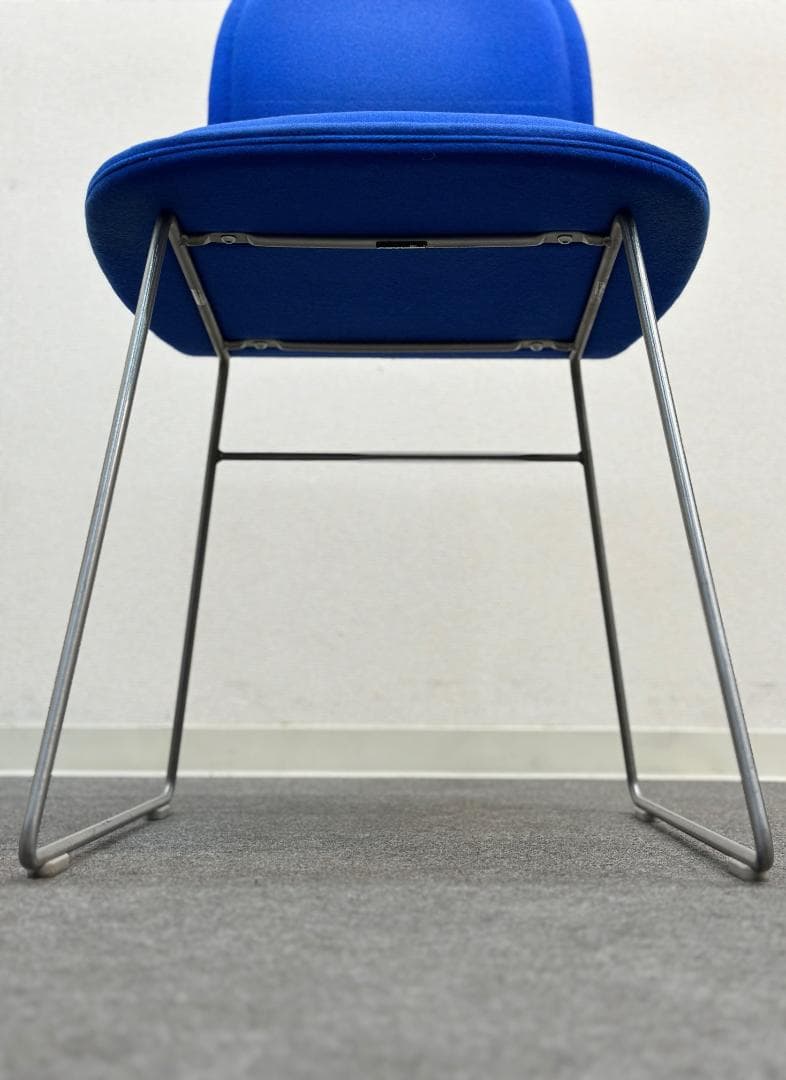 カッペリーニ■ハイパッドチェア　ジャスパー・モリソン　ビビットカラー　ブルー