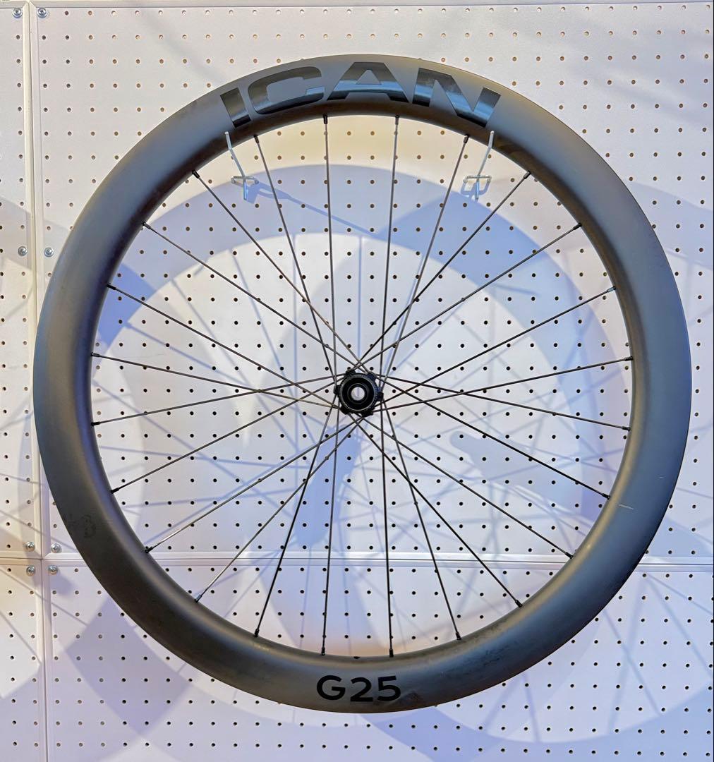 【最終値下げ】送料無料　ICAN カーボンホイールG25