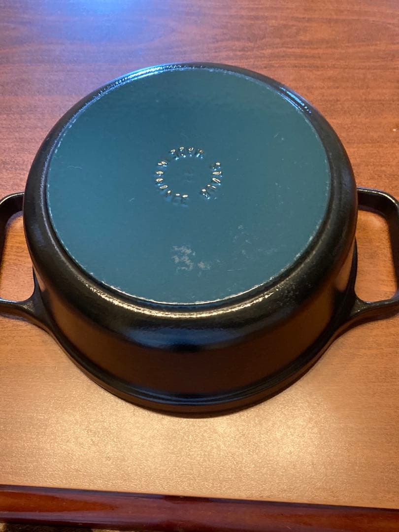 ストウブ鍋　美品