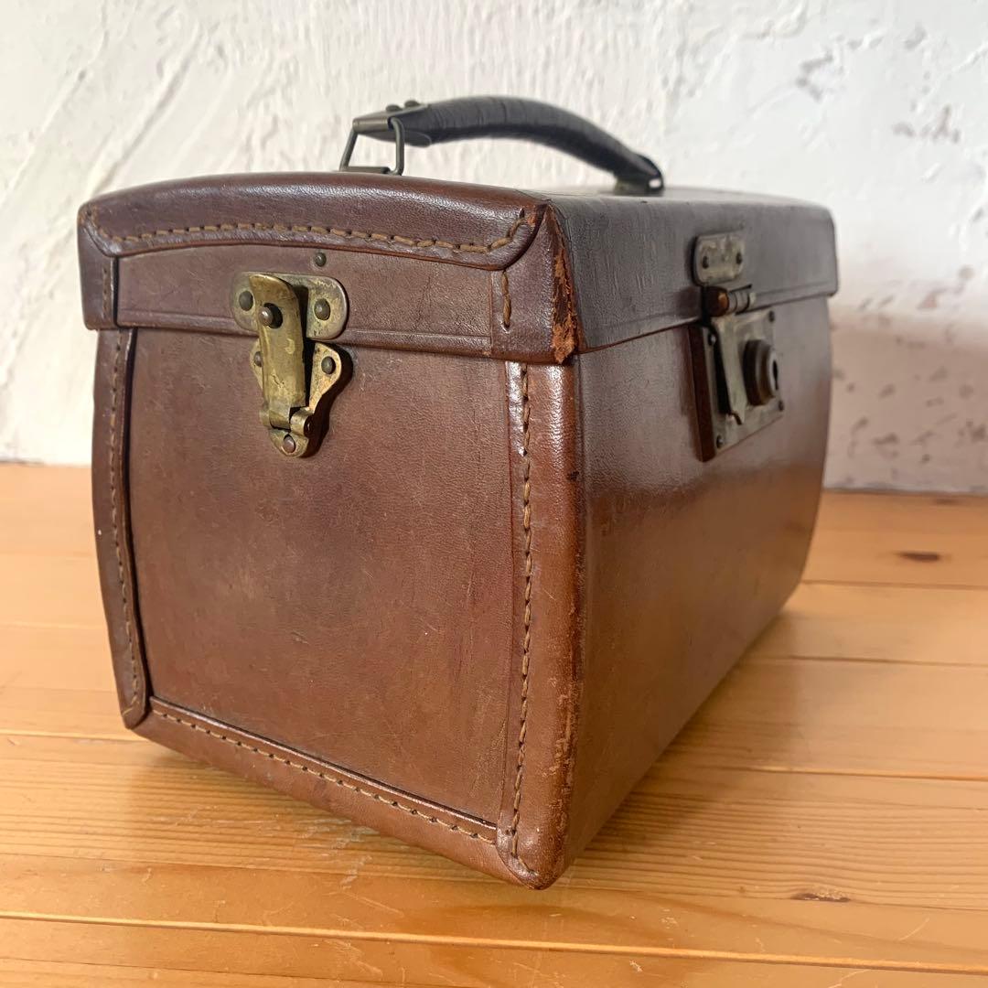 木芯革張り　小型トランク型　手提げ金庫　手提げ鞄　箱型　業務かばん　古道具