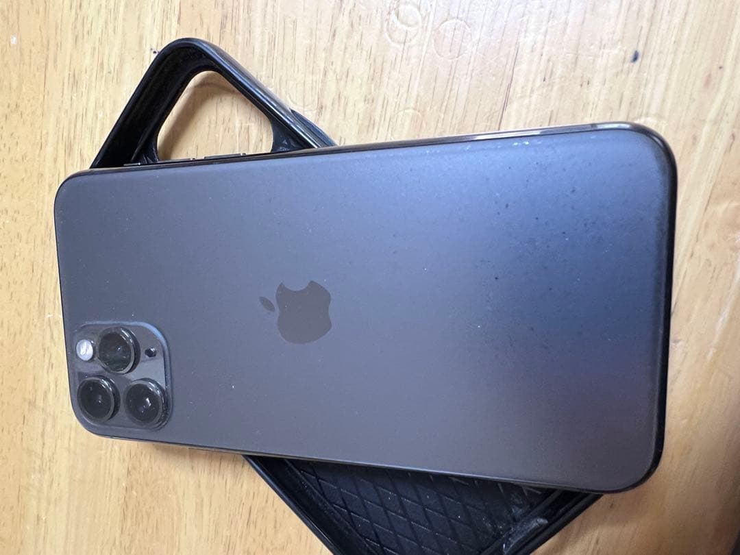 Apple iPhone 11 Pro 本体　最大容量93%