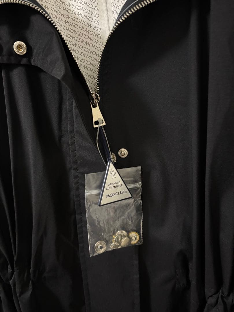 ｛美品｝MONCLER ブラック ナイロンコート