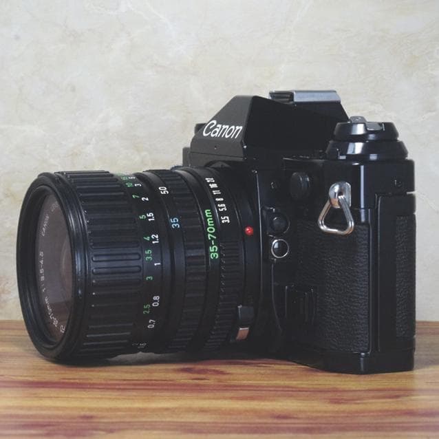 【整備済完動品】CANON AE-1 PROGRAM ズームレンズ35-70mm