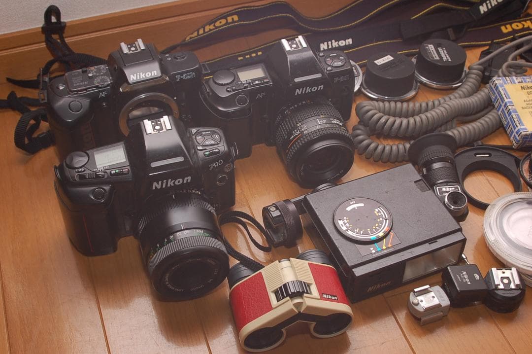 【片付け】Nikon 一眼レフカメラ、アクセサリー大量セット