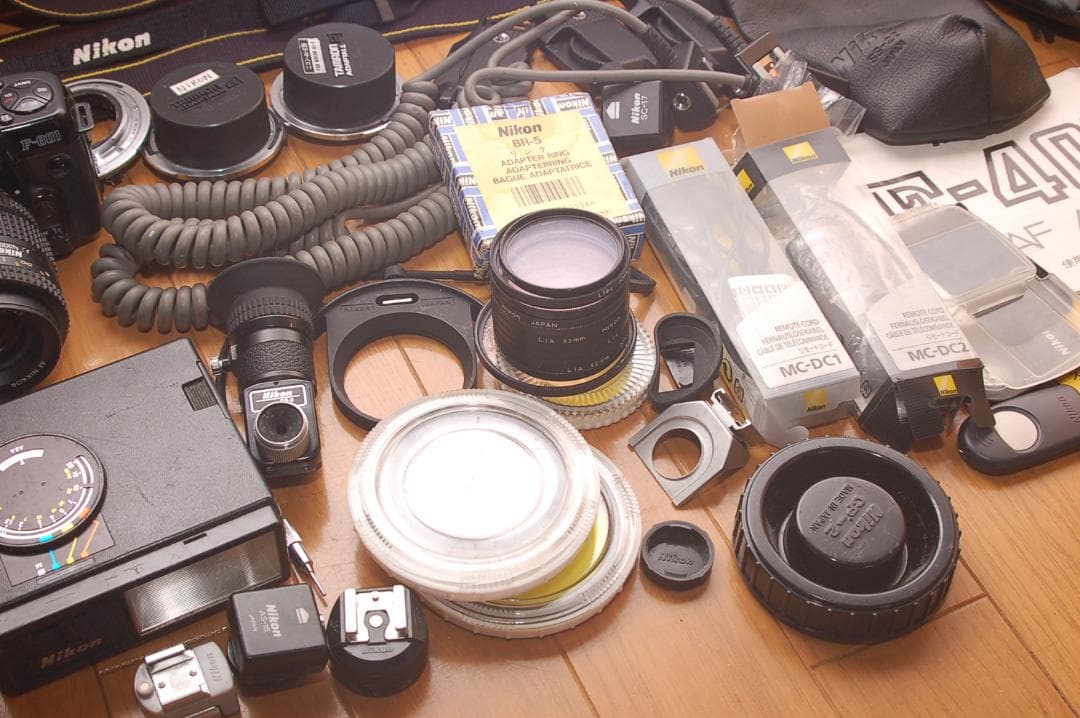 【片付け】Nikon 一眼レフカメラ、アクセサリー大量セット