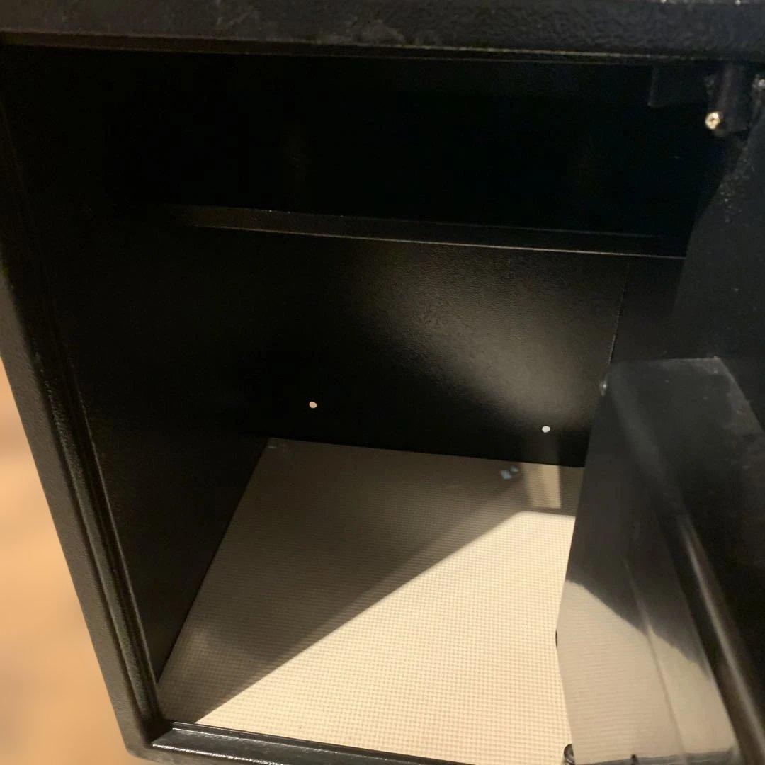 家庭用金庫　鍵　テンキー　電子ロック　防犯