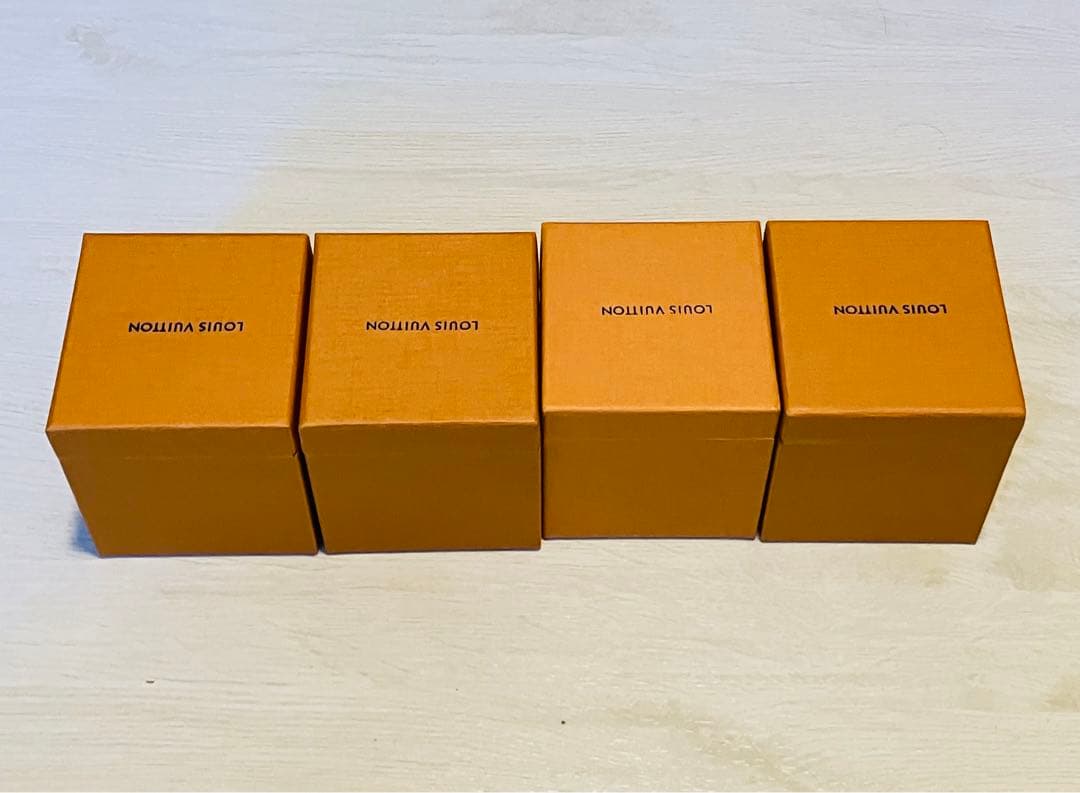 LOUIS VUITTON ネックレスケース　空箱　ギフト箱 4個　ネイビー