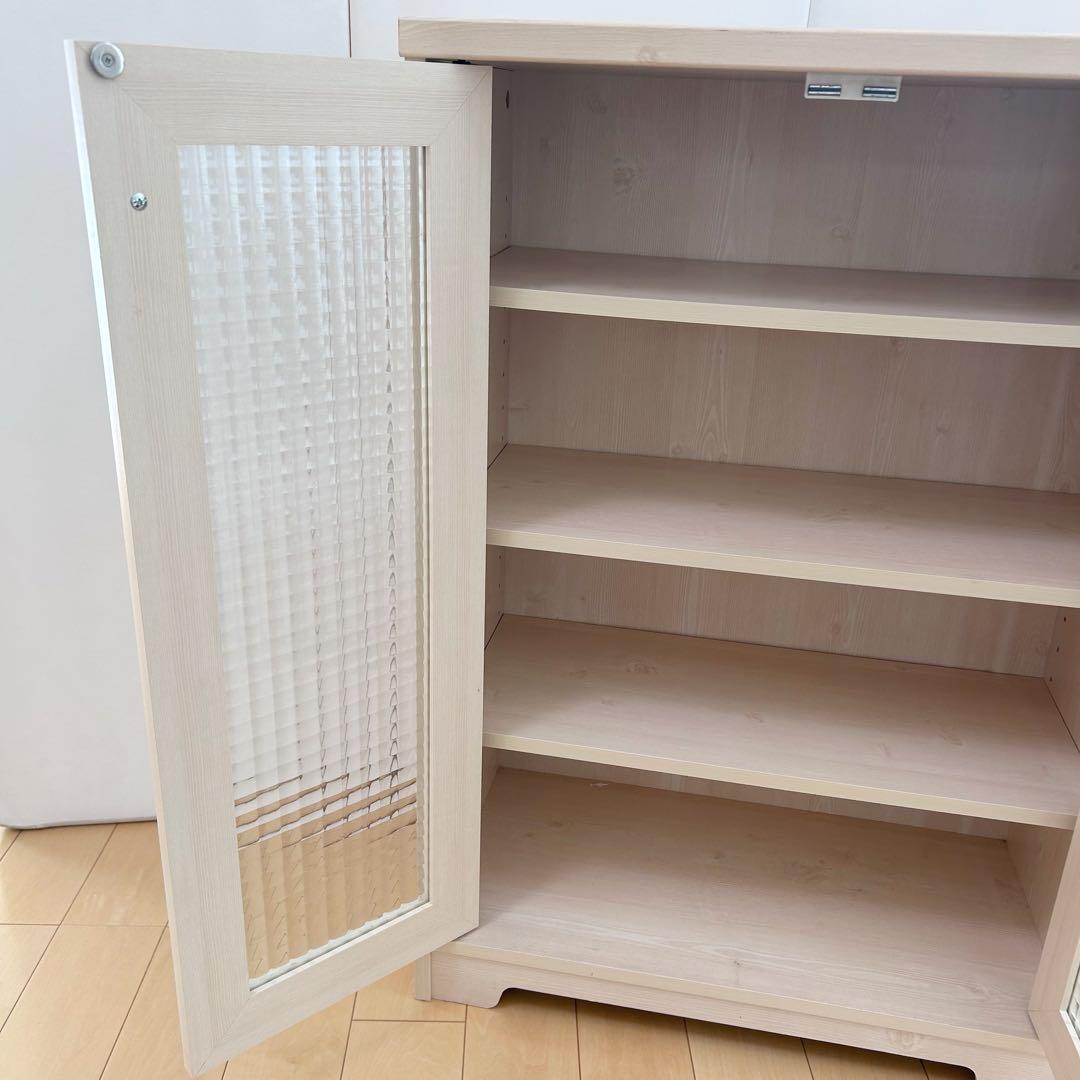 カントリーキャビネット　北欧　食器棚　チェッカーガラス　木目調　キッチン