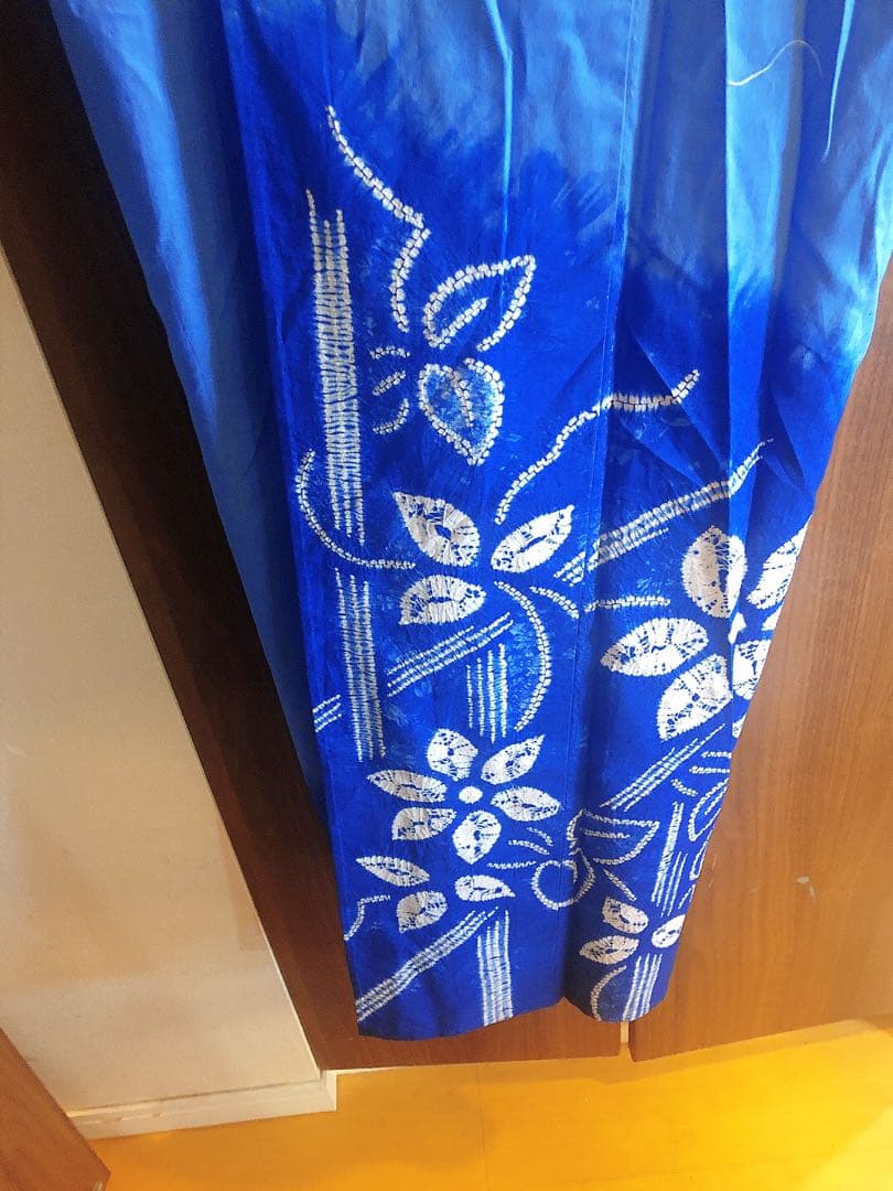 中古美品　有松鳴海絞り　浴衣　絵羽の付け下げ調が可愛い♡ぼかしのブルー水色　お花