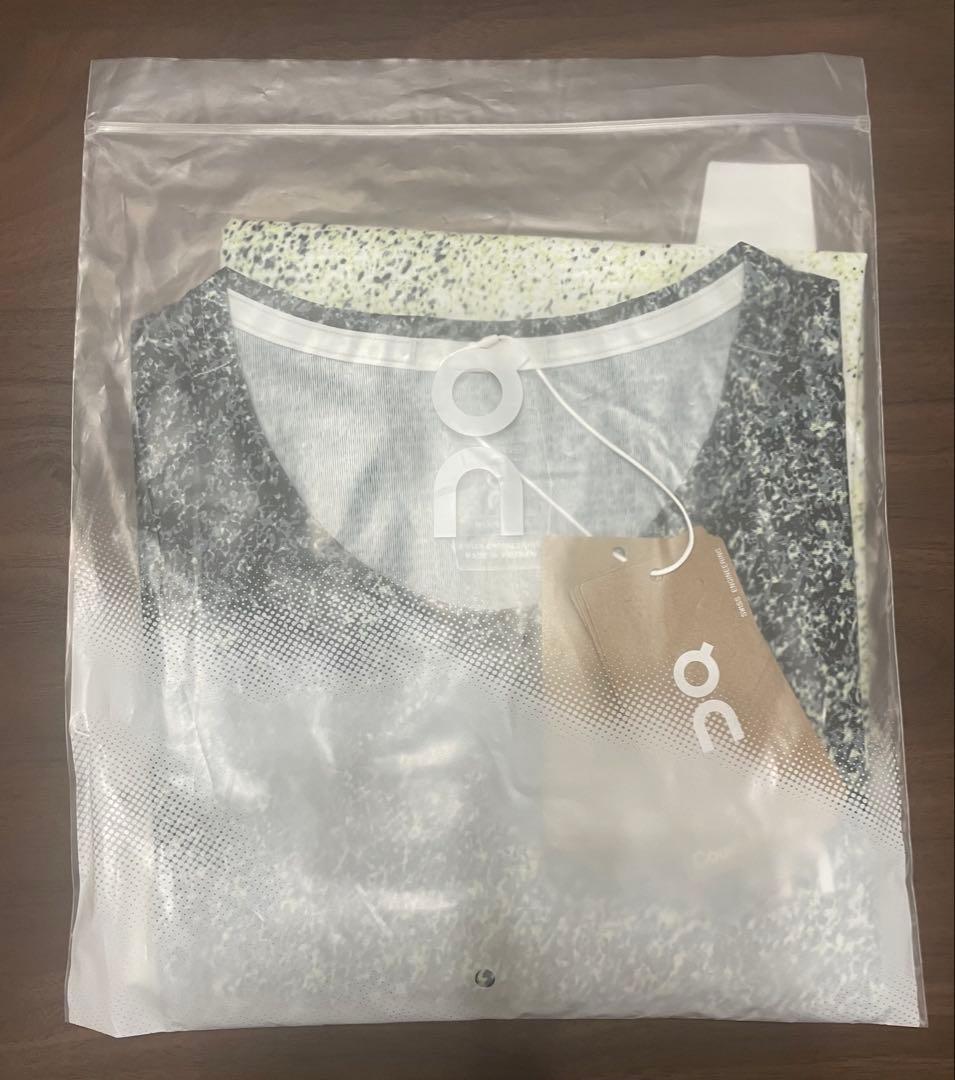 On Court-T Fade Sサイズ　テニスウェア