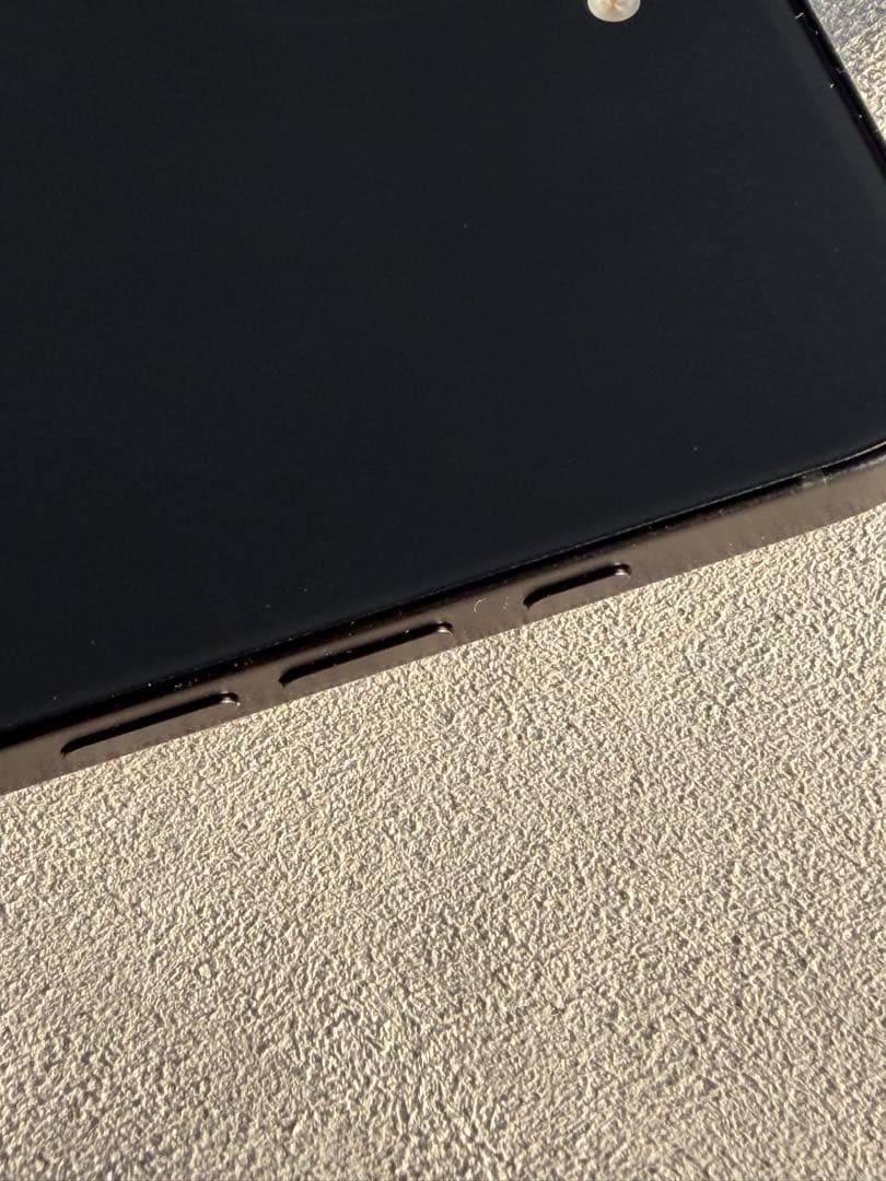 ほぼ未使用 iPhone 16e アメリカ版 128GB ブラック 本体のみ