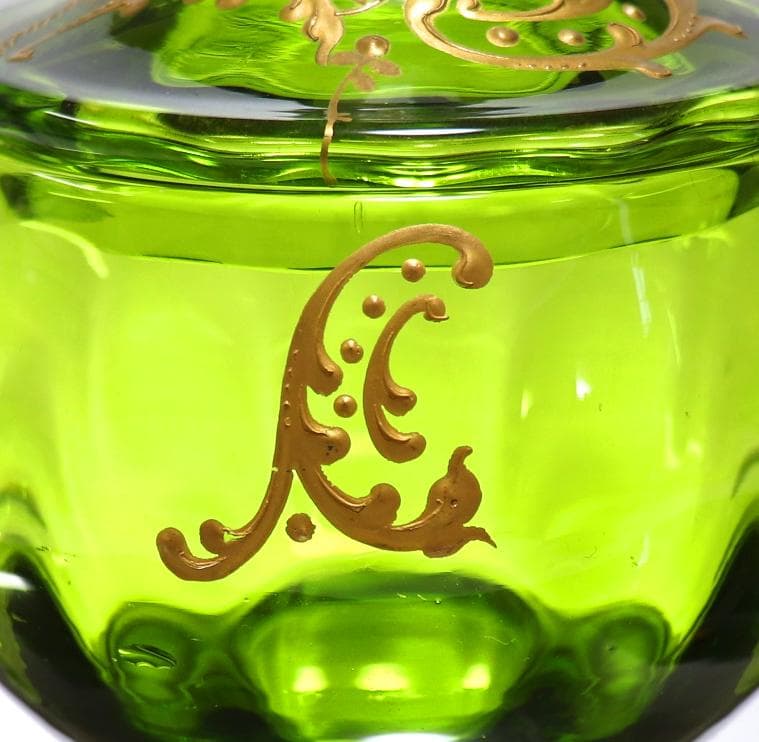 オールド・バカラ 激レア グリーン 金彩盛り上げ蓋物 春海商店 宝石箱 小物入れ