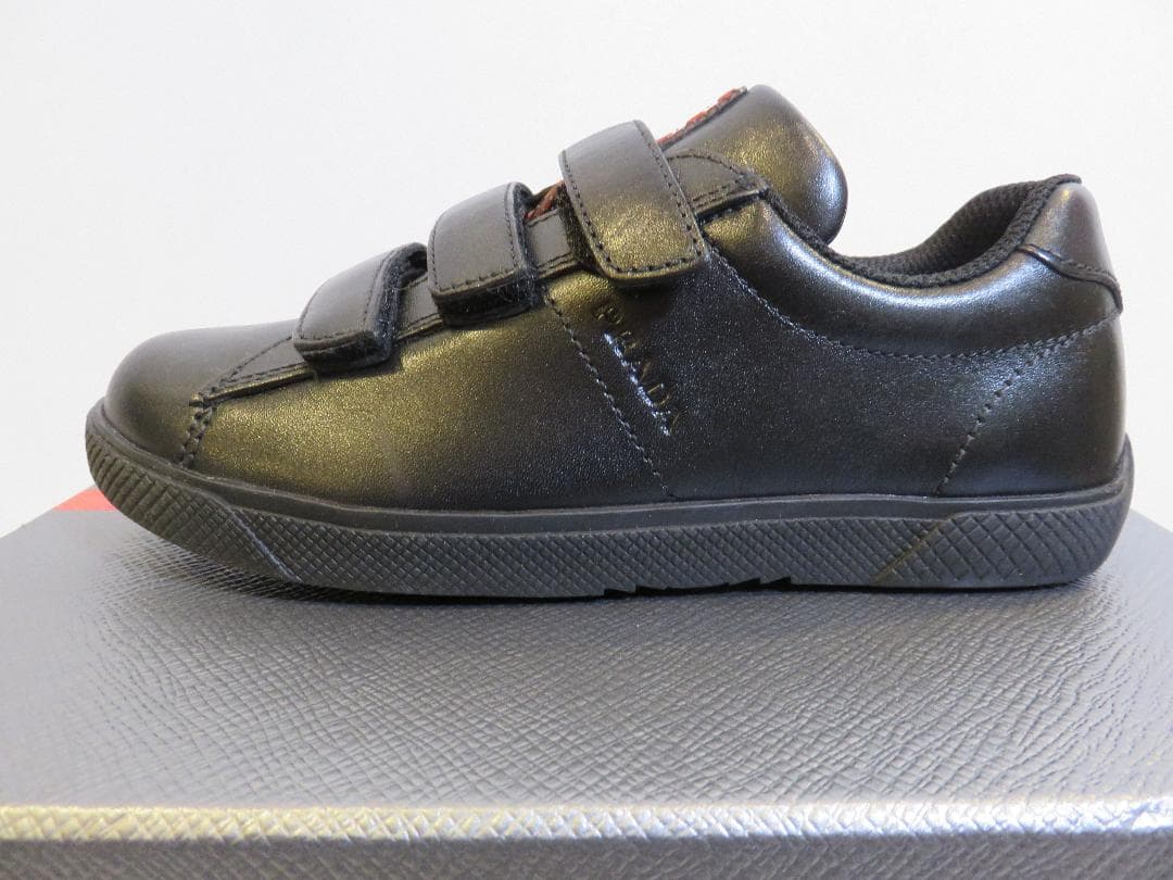 PRADAキッズスニーカーPRA-003 未使用【真夏の大感謝★大SALE！】