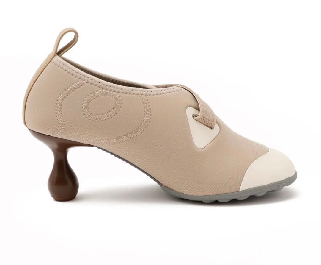 靴 grape beige embroidery logo diving shoe