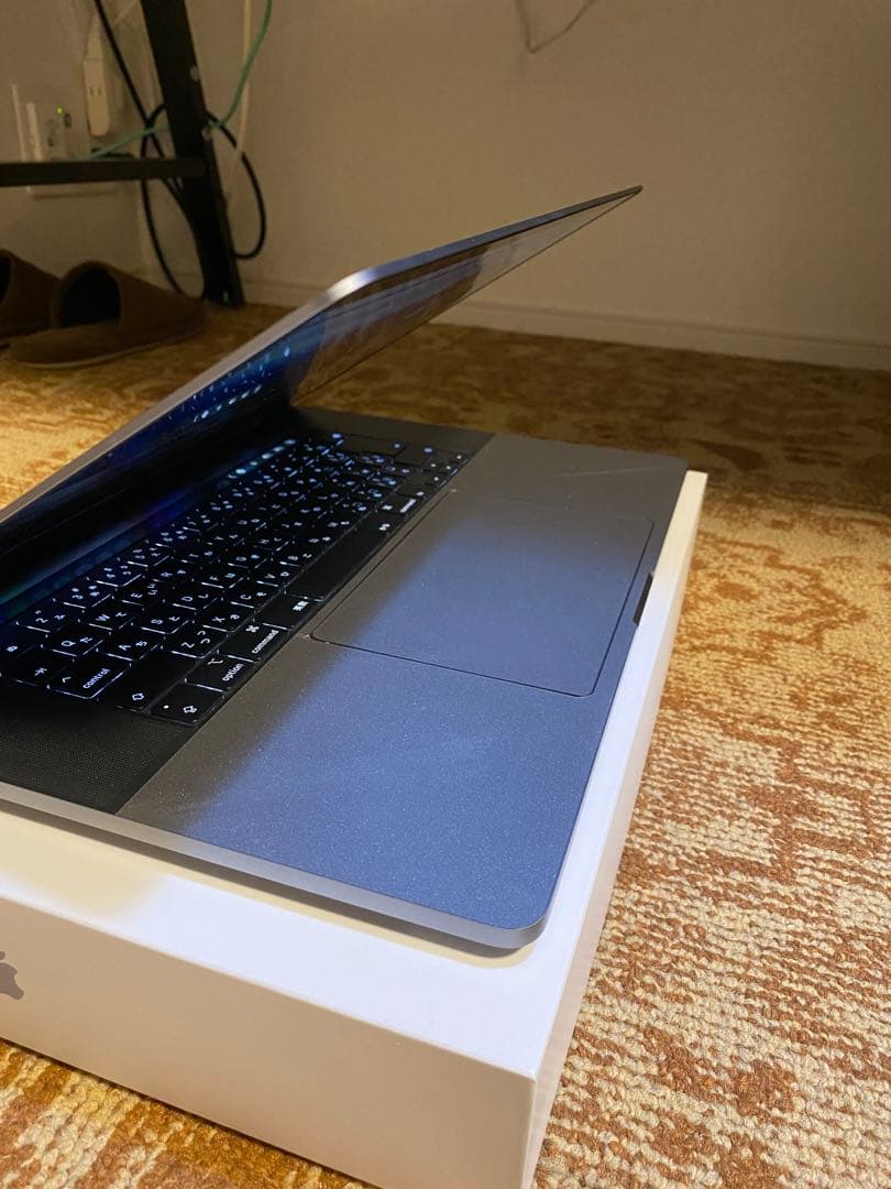MACBOOK PRO  16インチ　late2019