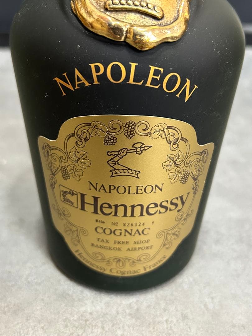 Hennessy Napoleon コニャック　箱あり
