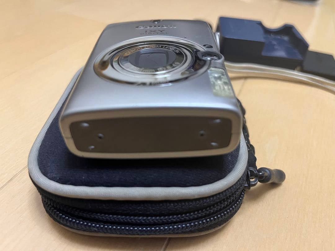Canon IXY 600 デジタルカメラ シルバー