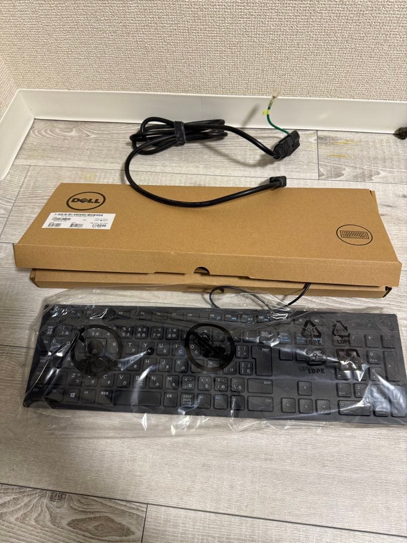 Dell Inspiron3471 i5第9世代 メモリ24GB