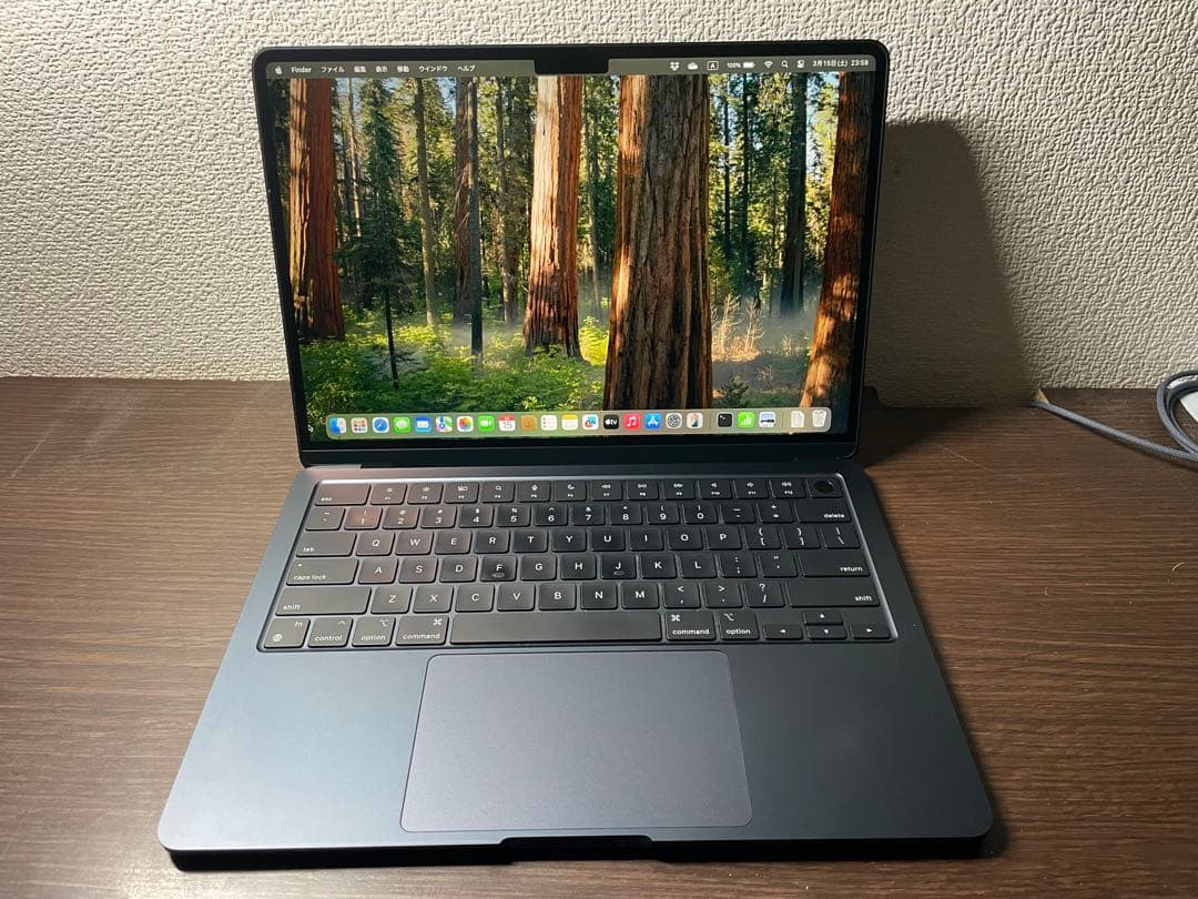 M2 MacBook Air 13インチ ミッドナイト（全付属品付）