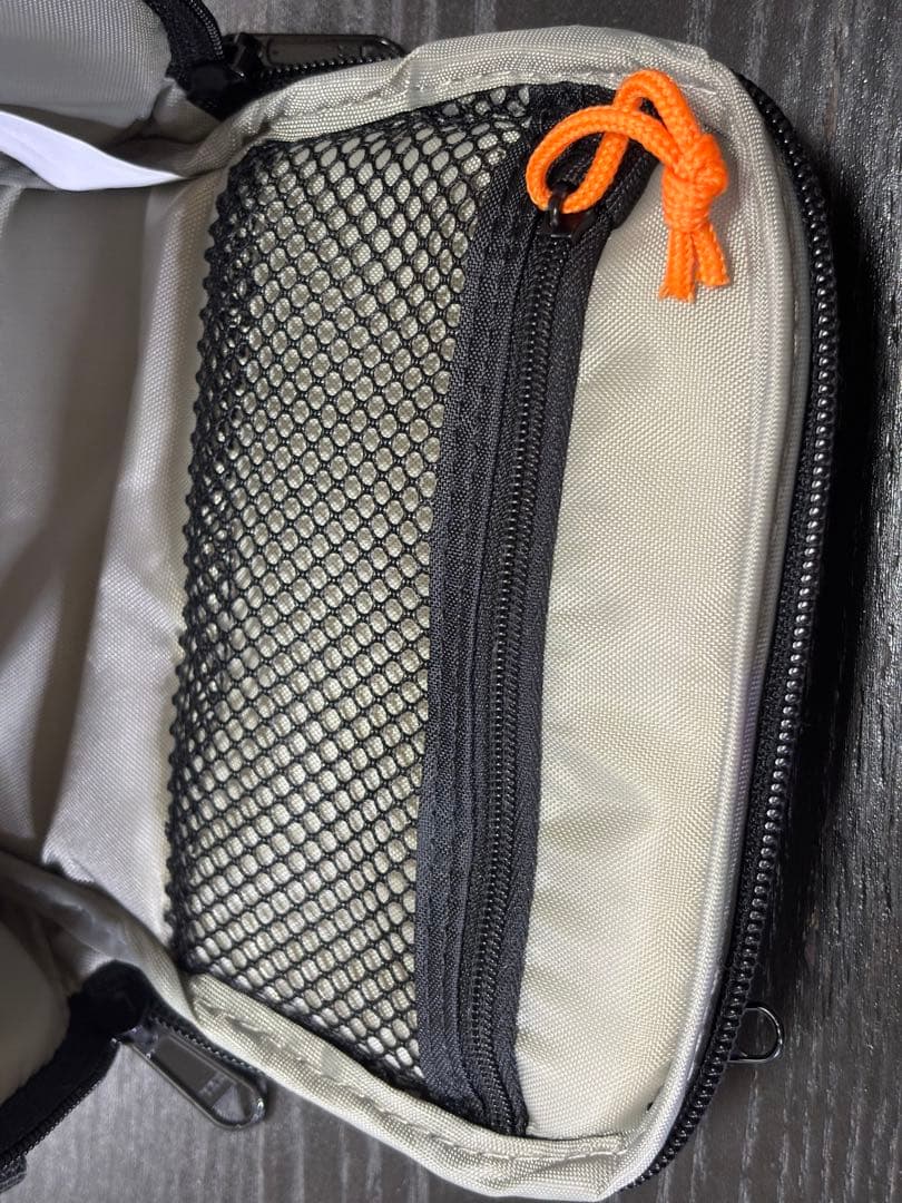 美品◎SIGMA DP3 Merrill*純正バッテリー6個*三脚つき