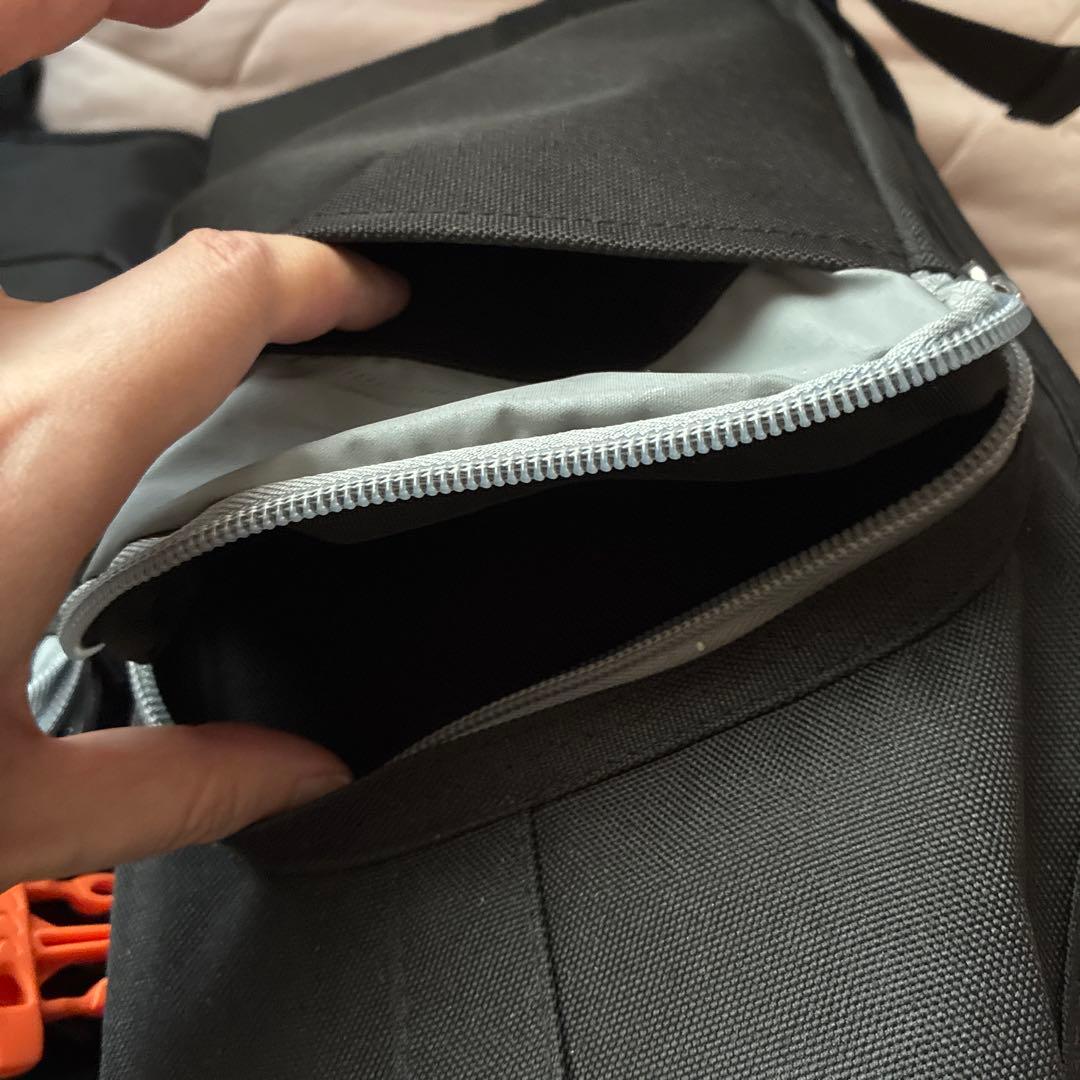 津波避難 水に浮く ライフジャケット リュック型　防災リュック　地震対策　貴重！