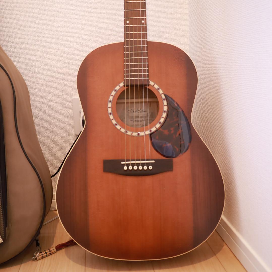 ●Art & Lutherie アコースティックギター ブラウン　ケース付き