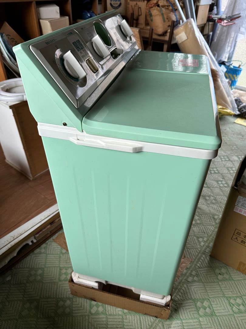 昭和レトロ　TOSHIBA 二槽式洗濯機 銀河　VH1330 ミントグリーン