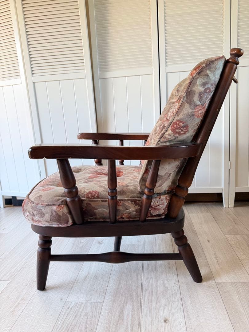 ③飛騨産業 キツツキ フロンティア アーム付きソファチェア カントリー 木製