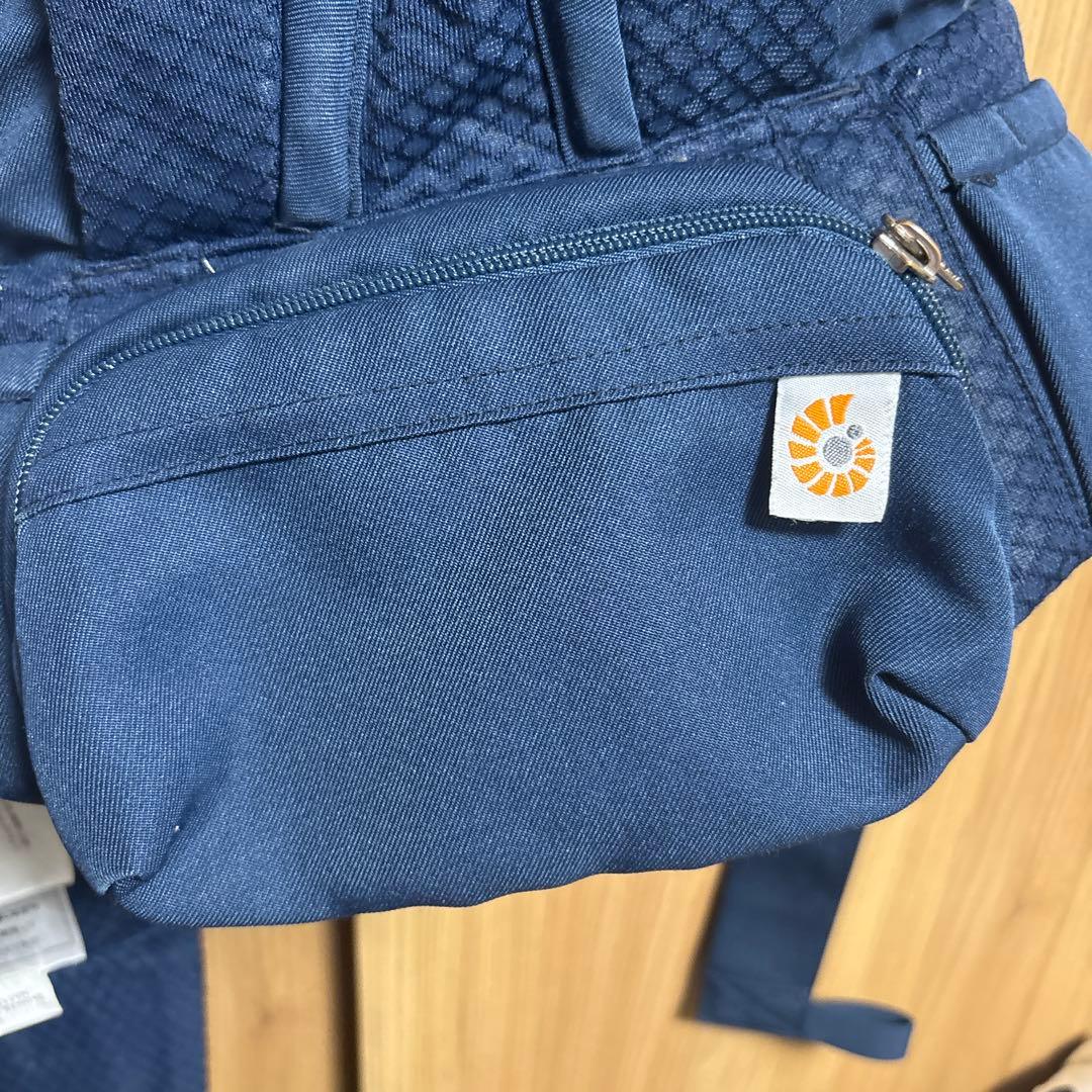 値下げ！エルゴオムニブリーズ　ミッドナイトブルー　ergobaby 抱っこひも